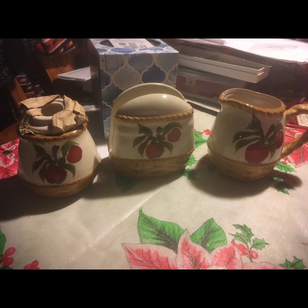Apple Napkin Holder, cream & sugar set